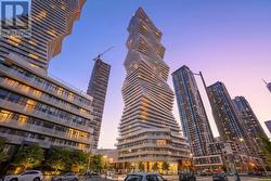 5907 - 3900 CONFEDERATION PARKWAY Mississauga, ON L5B 0M3
