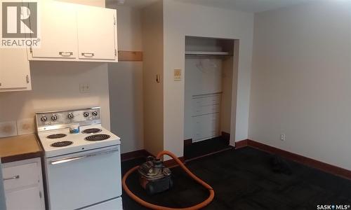 2230 Retallack Street, Regina, SK - Indoor Photo Showing Kitchen