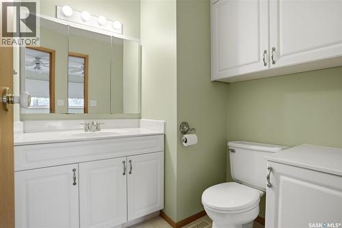 246 Plainsview Drive, Regina, SK - Indoor Photo Showing Bathroom