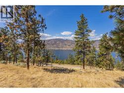 2393 Arthur Court Kelowna, BC V1V 2S7