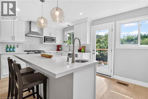 516 Kenmarr Crescent, Burlington, ON - Indoor Photo Showing Kitchen With Upgraded Kitchen