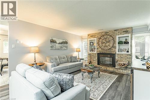 281 Blackacres Boulevard, London, ON - Indoor Photo Showing Living Room With Fireplace