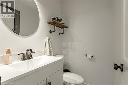 281 Blackacres Boulevard, London, ON - Indoor Photo Showing Bathroom