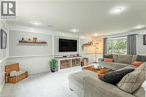 281 Blackacres Boulevard, London, ON - Indoor Photo Showing Living Room
