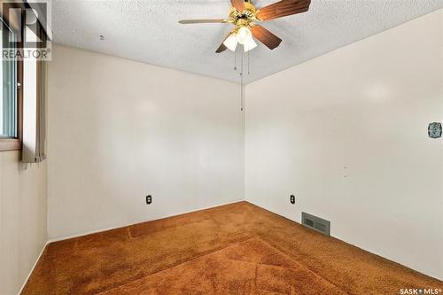 125 Arnason Crescent, Saskatoon, SK - Indoor Photo Showing Other Room