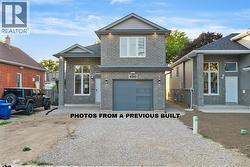 2267 LOUIS AVENUE Windsor, ON N8X 4C2
