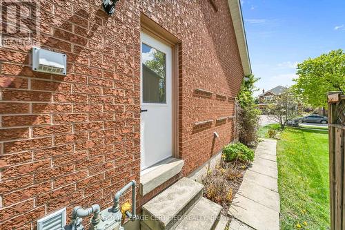 LOWER - 5016 NATKARNI CRESCENT , Mississauga, Ontario L5V 1L2 2