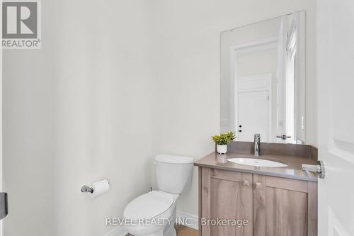 36 Ewing Way, Amaranth, ON - Indoor Photo Showing Bathroom