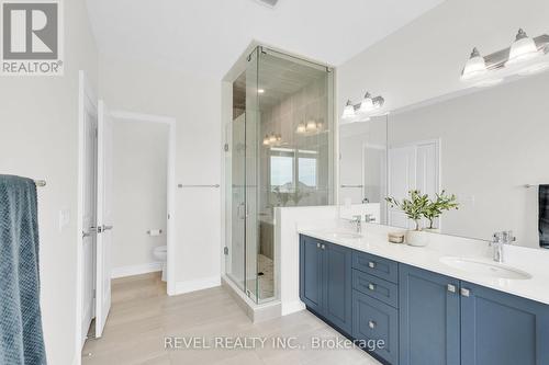 36 Ewing Way, Amaranth, ON - Indoor Photo Showing Bathroom