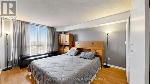 804 - 2901 Kipling Avenue, Toronto, ON - Indoor Photo Showing Bedroom
