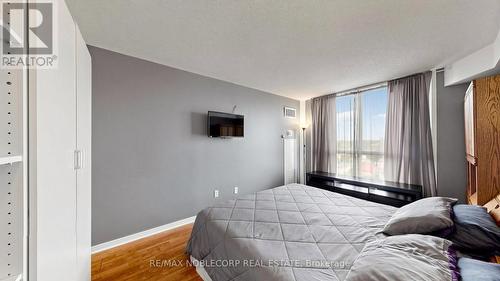804 - 2901 Kipling Avenue, Toronto, ON - Indoor Photo Showing Bedroom