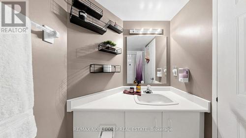 804 - 2901 Kipling Avenue, Toronto, ON - Indoor Photo Showing Bathroom
