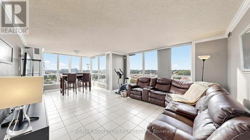 804 - 2901 Kipling Avenue, Toronto, ON - Indoor Photo Showing Living Room