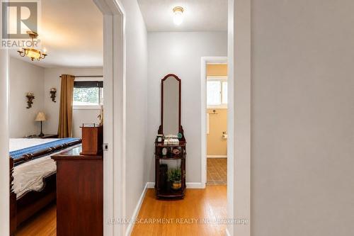 120 Stone Church Road W, Hamilton, ON - Indoor Photo Showing Other Room