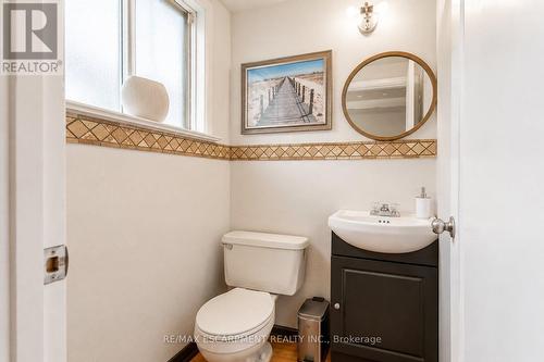 120 Stone Church Road W, Hamilton, ON - Indoor Photo Showing Bathroom
