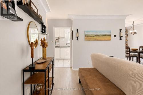 120 Stone Church Road W, Hamilton, ON - Indoor