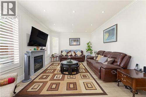 805 Munich Circle, Waterloo, ON - Indoor Photo Showing Living Room With Fireplace