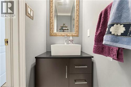 805 Munich Circle, Waterloo, ON - Indoor