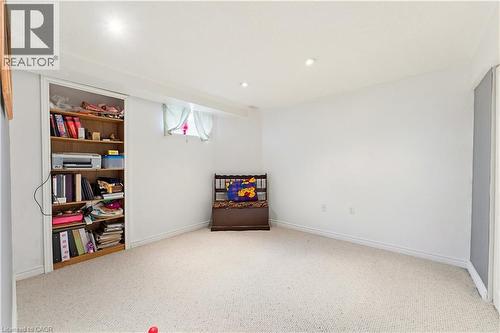 805 Munich Circle, Waterloo, ON - Indoor