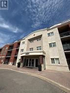 301 - 9451 JANE STREET Vaughan, ON L6A 4H8