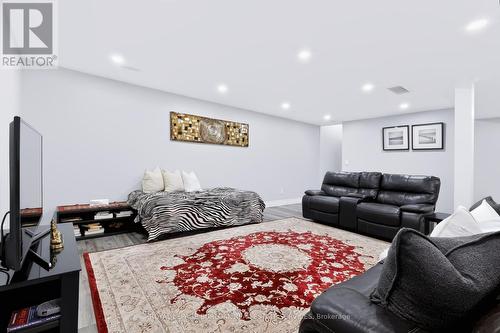 4130 Foxwood Drive, Burlington, ON - Indoor