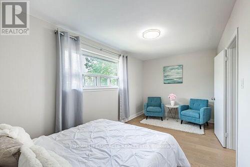1ST BEDROOM - 2464 Brookhurst Road, Mississauga, ON - Indoor Photo Showing Bedroom
