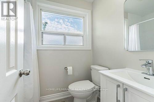 2ND FLOOR WASHROOM - 2464 Brookhurst Road, Mississauga, ON - Indoor Photo Showing Bathroom