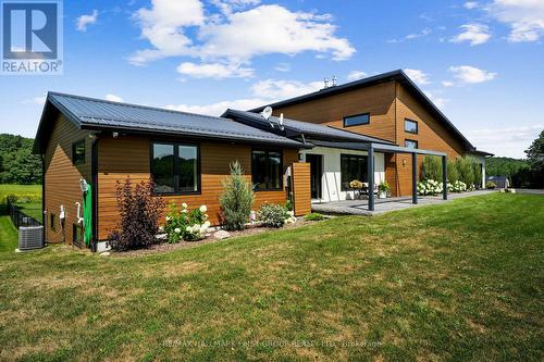 4566 Harwood Road, Hamilton Township, ON - Outdoor With Deck Patio Veranda