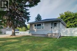 2476 McAra STREET  Regina, SK S4N 2W5