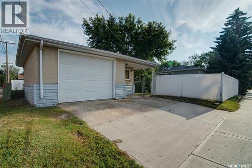2476 Mcara Street, Regina, SK - Outdoor