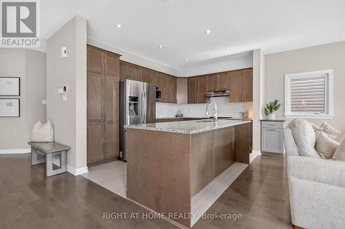 207 Mareth Way, Ottawa, ON - Indoor Photo Showing Kitchen