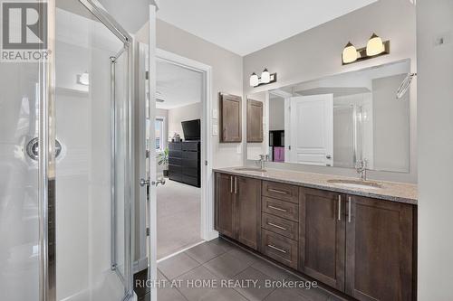 207 Mareth Way, Ottawa, ON - Indoor Photo Showing Bathroom