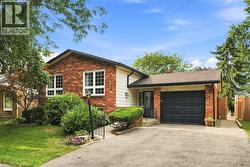 681 EMPRESS Crescent  Burlington, ON L7L 5E9
