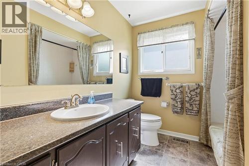 681 Empress Crescent, Burlington, ON - Indoor Photo Showing Bathroom