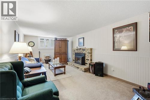 681 Empress Crescent, Burlington, ON - Indoor Photo Showing Living Room With Fireplace