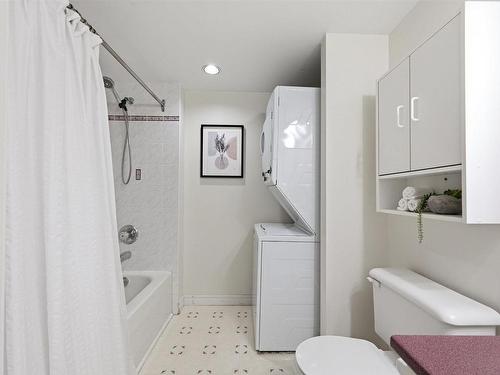 210 1041 Wellington Street, Halifax, NS - Indoor Photo Showing Laundry Room