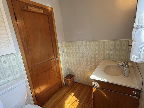 40 Denton Road, Little River, NS - Indoor Photo Showing Bathroom