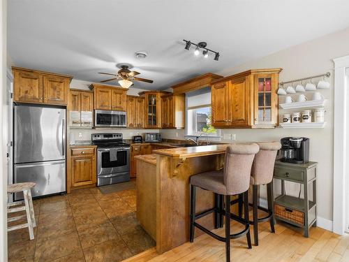263 King Street, Charlottetown, PE - Indoor Photo Showing Kitchen