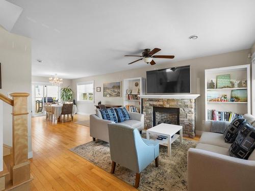 263 King Street, Charlottetown, PE - Indoor Photo Showing Living Room With Fireplace