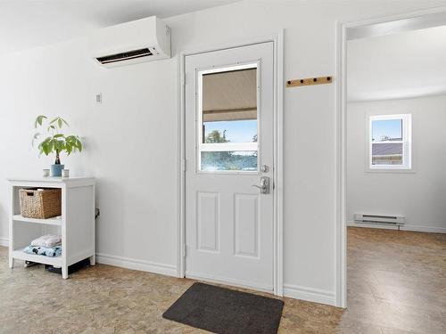 1096 Highway 2, Hilden, NS - Indoor Photo Showing Other Room