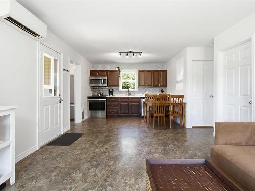 1096 Highway 2, Hilden, NS - Indoor