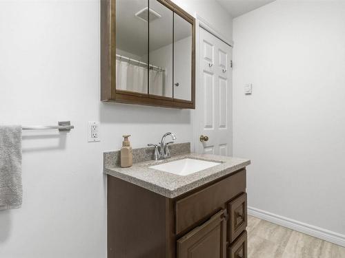 1096 Highway 2, Hilden, NS - Indoor Photo Showing Bathroom