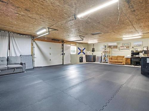 1096 Highway 2, Hilden, NS - Indoor Photo Showing Garage
