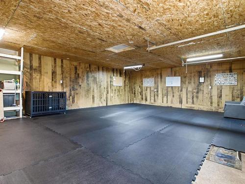1096 Highway 2, Hilden, NS - Indoor Photo Showing Garage