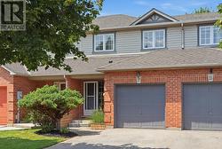 27 BRONTE COURT  Hamilton, ON L9H 7N2