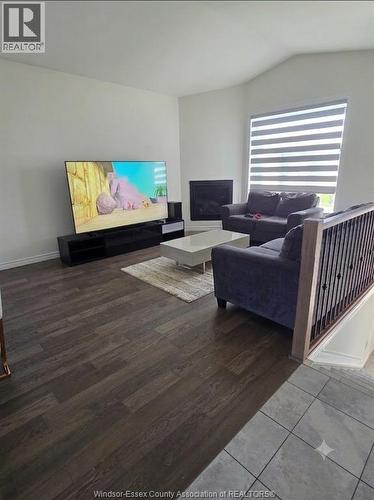 387 MULBERRY LANE , Lakeshore, Ontario N0R 1A0 4