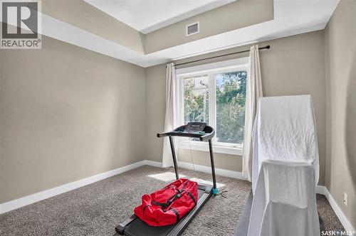 302 721 8Th Street E, Saskatoon, SK - Indoor