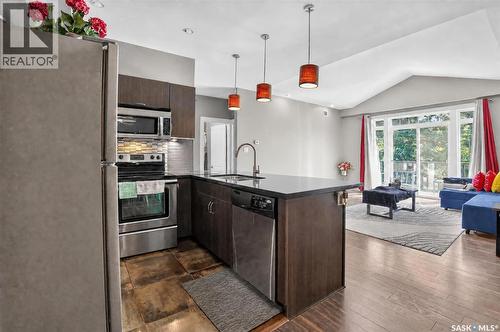 302 721 8Th Street E, Saskatoon, SK - Indoor Photo Showing Kitchen With Upgraded Kitchen