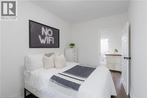 46 Murray Street E, Hamilton, ON - Indoor Photo Showing Bedroom