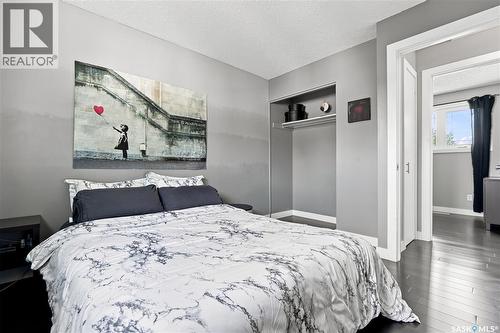 105 Grant Street, Saskatoon, SK - Indoor Photo Showing Bedroom